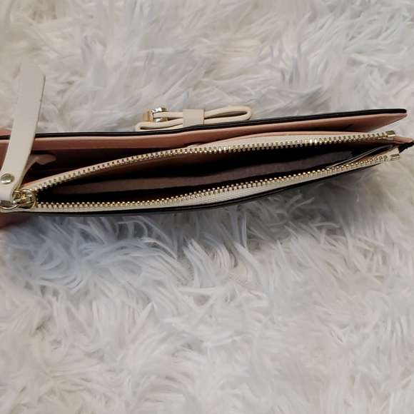 Wallet - Picture 4 of 5